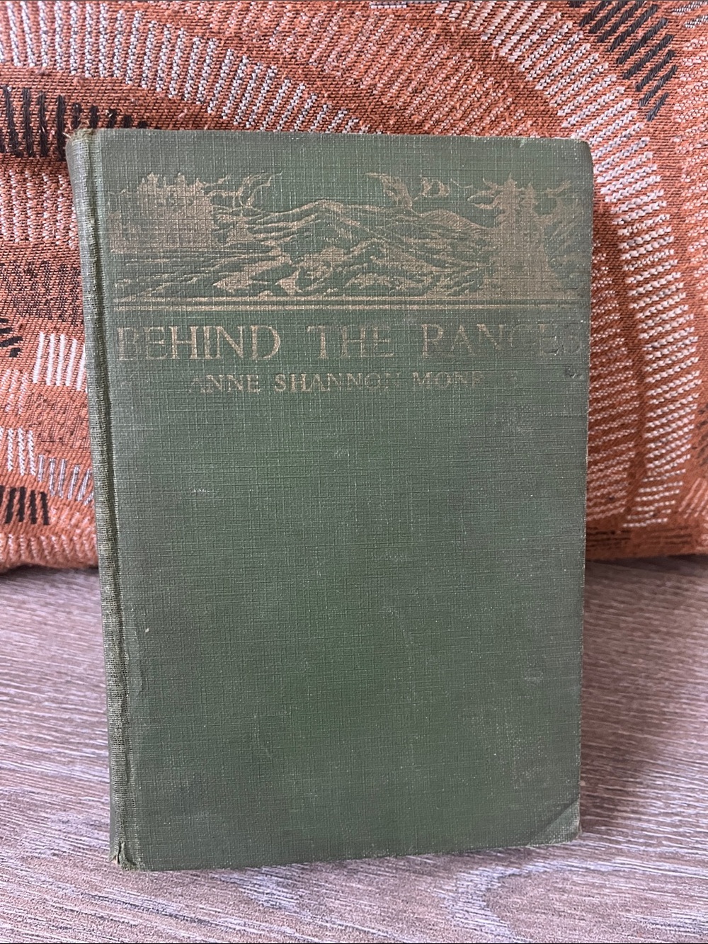 Vintage Green Cloth Hardcover Book "Behind the Ranges" 1925